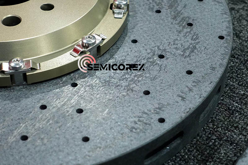 Szén-kerámia kompozit fékrendszerek elemzése